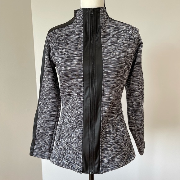 Snow Angels size small zip up athleisure jacket pockets casual lounge outerwear - Picture 1 of 17